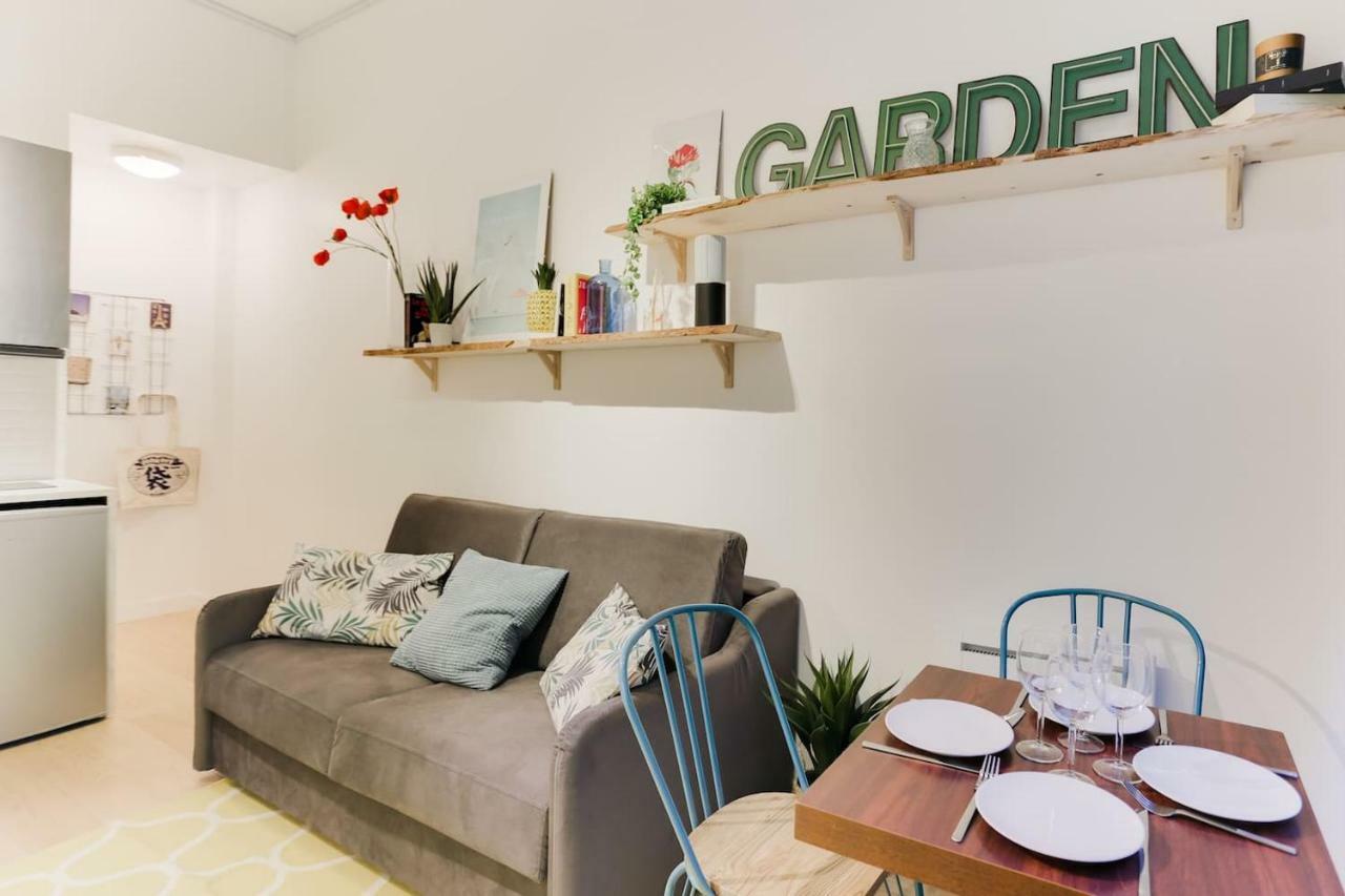 Design Apartment For 4 People Between Louvre & Opera Paris Exterior photo